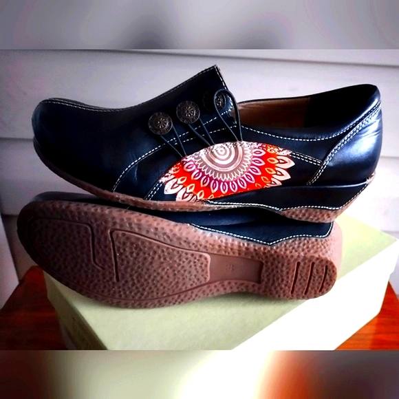 L'ARTISTE BY SPRING STEP - Picture 4 of 7